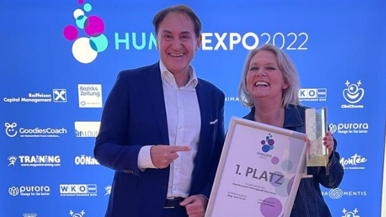 MAg. Nina Fuchs Gewinnerin des Humorus Award